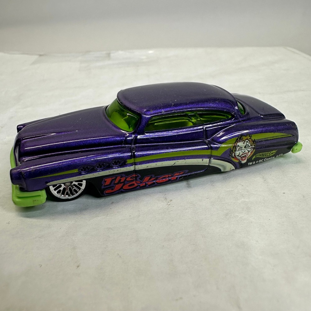 Hot Wheels The Joker Buick Car Purple Green DC Comics Diecast Toy 2000 Mattel